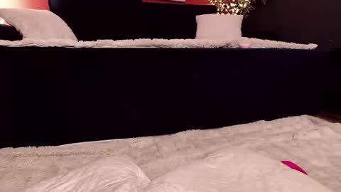 Snapshot of selenaallure chatting on May 2, 3:44 am Selena Allure online show from May 2, 3:44 am