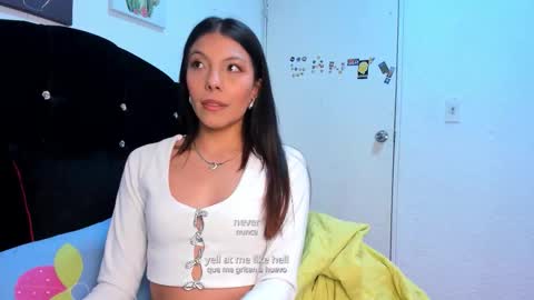 Snapshot of selenakyle92_ chatting on February 5, 12:48 am Selena online show from February 5, 12:48 am