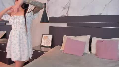 Snapshot of selenarosee_ chatting on June 11, 12:47 pm Selena online show from June 11, 12:47 pm