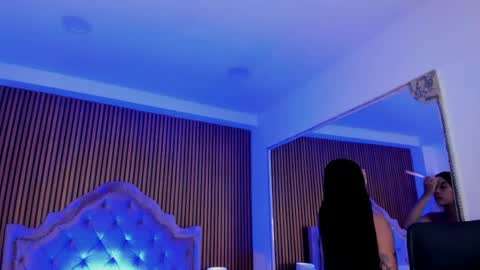 selenastonne online show from March 29, 7:47 pm