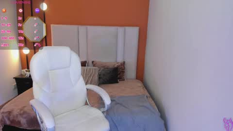 Karol. online show from September 25, 8:45 pm