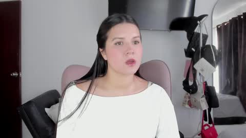 Snapshot of selene_king22 chatting on April 1, 2:36 pm Alejandra online show from April 1, 2:36 pm