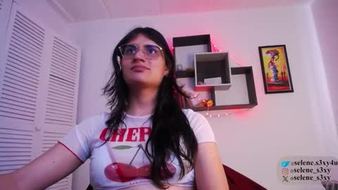 selene_s3xy online show from March 13, 4:35 pm
