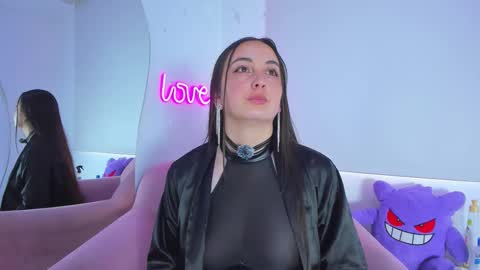 selene_swee online show from November 5, 12:16 pm