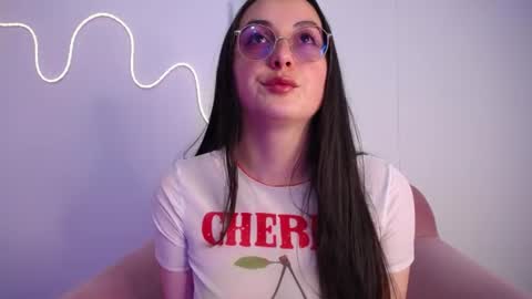 Snapshot of selene_swee chatting on June 16, 9:17 pm selene_swee online show from June 16, 9:17 pm