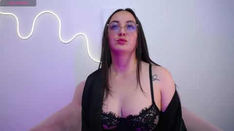 Snapshot of selene_swee chatting on July 5, 5:42 pm selene_swee online show from July 5, 5:42 pm