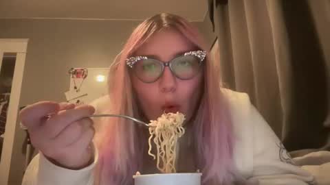 Snapshot of selenebaby chatting on February 12, 8:48 pm Selene online show from February 12, 8:48 pm