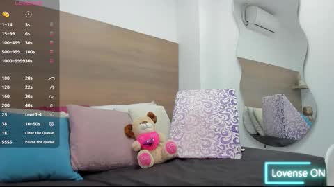 selene online show from March 18, 7:06 pm