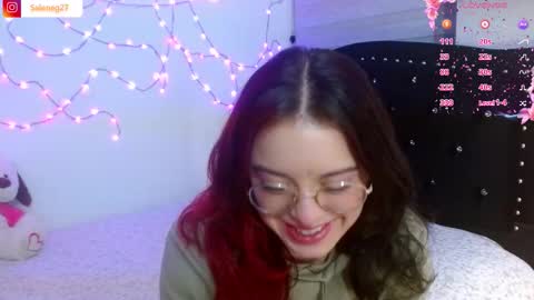 Snapshot of seleneg chatting on March 20, 7:35 am Selene G online show from March 20, 7:35 am