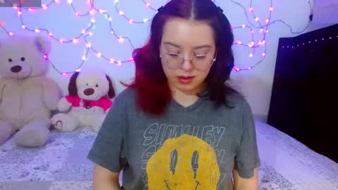 Snapshot of seleneg chatting on April 18, 5:55 am Selene G online show from April 18, 5:55 am
