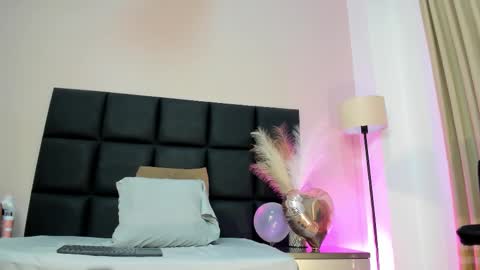 Selene Lujan online show from February 18, 11:39 am