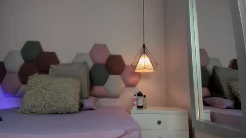 Selene Lujan online show from February 22, 2:15 pm