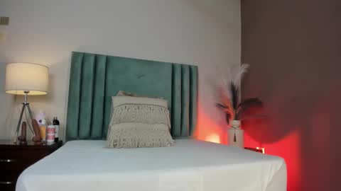 Selene Lujan online show from March 27, 11:43 am