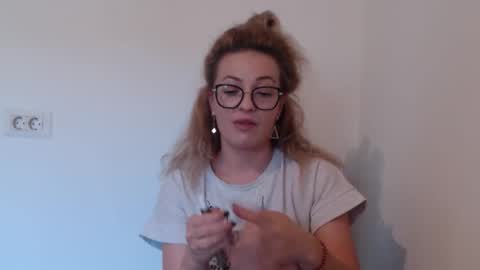 Snapshot of selenna_emma843468 chatting on October 13, 2:06 pm Selenna online show from October 13, 2:06 pm