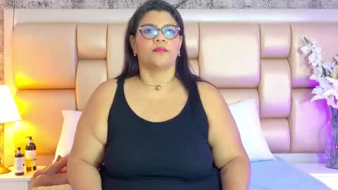 Selenna Cooper online show from February 16, 11:39 am