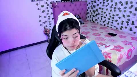 Selina online show from December 3, 4:20 am