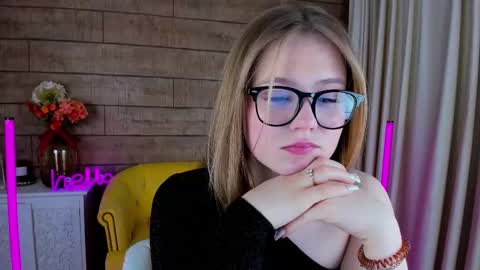 SelinSwarovski online show from February 17, 10:58 pm