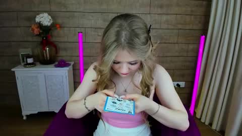 SelinSwarovski online show from March 11, 2:43 am