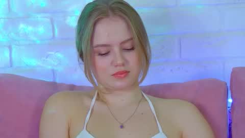 SelinSwarovski online show from October 8, 5:43 pm