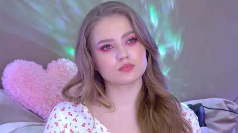 SelinSwarovski online show from October 9, 6:17 pm