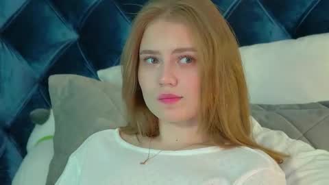 SelinSwarovski online show from February 25, 6:06 pm