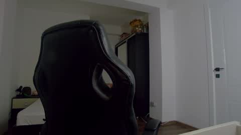 Snapshot of sellena_angel chatting on January 17, 2:55 pm sellena_angel online show from January 17, 2:55 pm