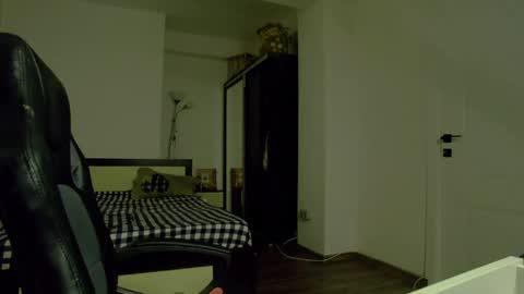 Snapshot of sellena_angel chatting on April 24, 9:17 pm sellena_angel online show from April 24, 9:17 pm