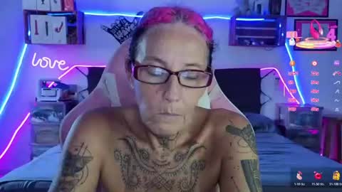 Snapshot of selvaggia_del_caribe chatting on June 19, 6:45 pm Selvaggia Del Caribe online show from June 19, 6:45 pm