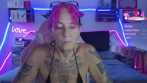 Snapshot of selvaggia_del_caribe chatting on July 18, 5:39 pm Selvaggia Del Caribe online show from July 18, 5:39 pm