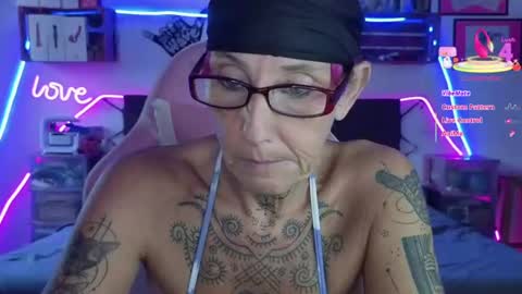 Snapshot of selvaggia_del_caribe chatting on July 23, 4:16 pm Selvaggia Del Caribe online show from July 23, 4:16 pm