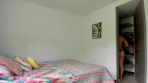 Selyn online show from September 12, 3:12 pm