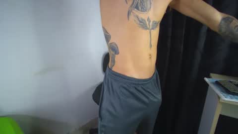 sem_alas online show from November 21, 4:33 am