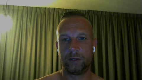sence08 online show from June 13, 8:18 pm
