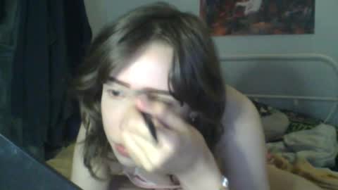 Snapshot of sendforesme chatting on October 18, 12:02 am goddess esme  online show from October 18, 12:02 am