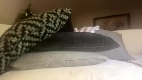 senecathestoic25 online show from April 3, 5:11 pm