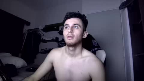 Snapshot of senitzzu chatting on January 24, 5:42 am PAJACONTROL online show from January 24, 5:42 am