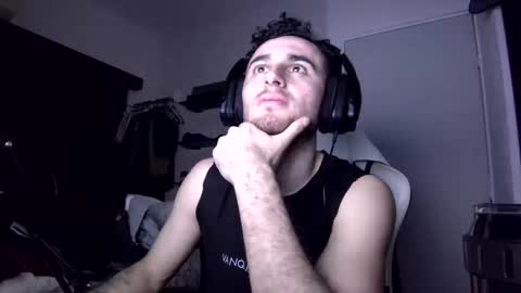 Snapshot of senitzzu chatting on January 27, 5:25 am PAJACONTROL online show from January 27, 5:25 am