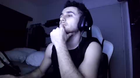 Snapshot of senitzzu chatting on February 27, 5:56 am PAJACONTROL online show from February 27, 5:56 am