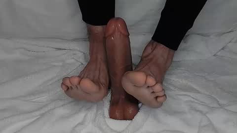 Snapshot of senpai_tomy chatting on November 6, 11:04 pm senpai online show from November 6, 11:04 pm