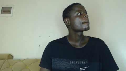 Snapshot of sensation_2 chatting on March 25, 10:21 am Charles online show from March 25, 10:21 am