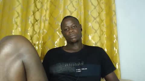 Snapshot of sensation_2 chatting on May 12, 10:29 pm Charles online show from May 12, 10:29 pm