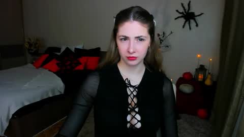 sensitiveheartt online show from October 30, 11:11 am