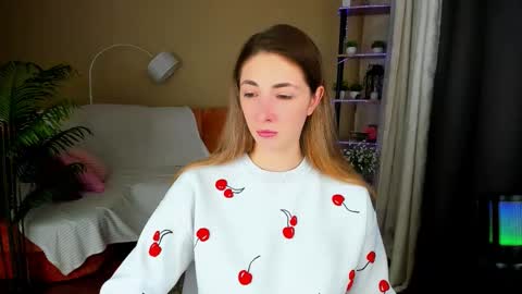 sensitiveheartt online show from November 27, 8:33 pm