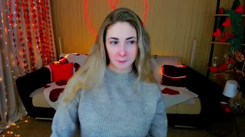 sensitiveheartt online show from February 16, 7:10 pm