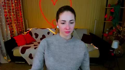 sensitiveheartt online show from February 19, 1:07 pm