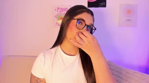 Snapshot of sensualhaven_ chatting on March 8, 6:44 pm sensualhaven_ online show from March 8, 6:44 pm