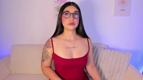 Snapshot of sensualhaven_ chatting on April 24, 11:07 pm sensualhaven_ online show from April 24, 11:07 pm