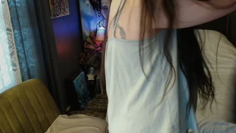 Tara online show from December 27, 1:18 pm