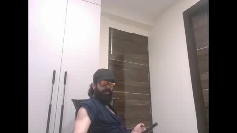 Snapshot of sentientarjun chatting on September 29, 9:52 pm Sentient Being online show from September 29, 9:52 pm