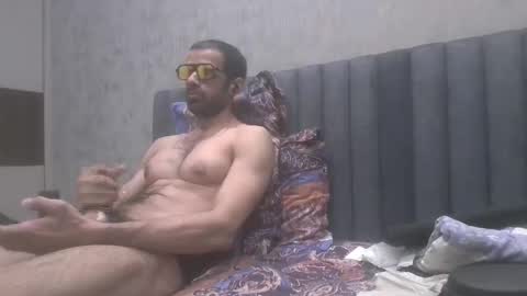 Snapshot of sentientarjun chatting on May 16, 7:23 pm Sentient Being online show from May 16, 7:23 pm